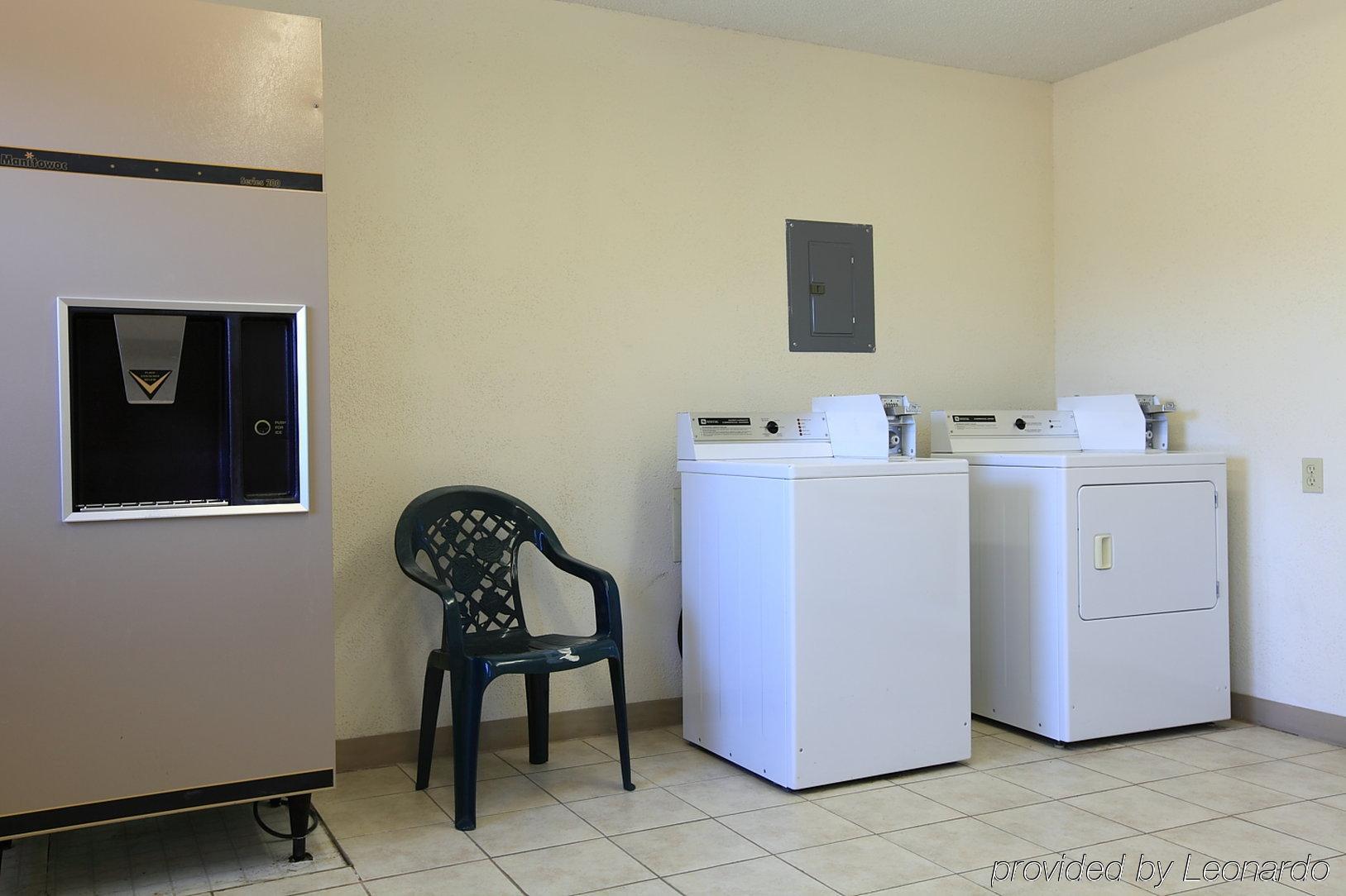 Americas Best Value Inn Suburban Emmetsburg Kemudahan gambar